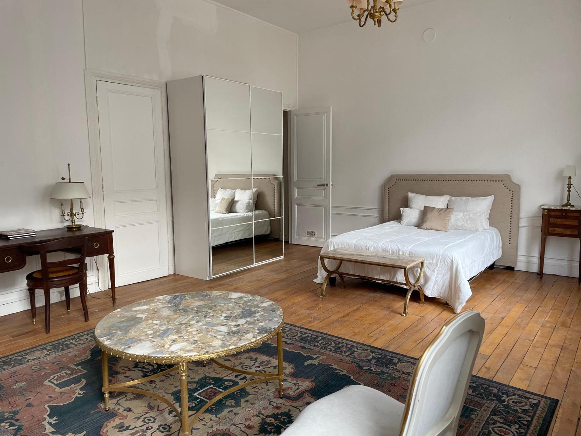 Appartement Paris 7Eme Invalides/ Tour Eiffel 1Er Etage Buitenkant foto